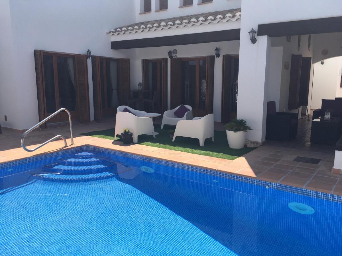 Casa Catherina Joan - El Valle Golf Resort Banos y Mendigo エクステリア 写真